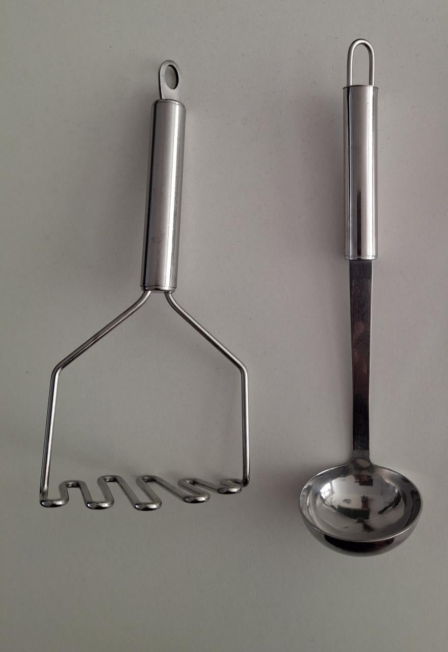 RVS stamper en sauslepel