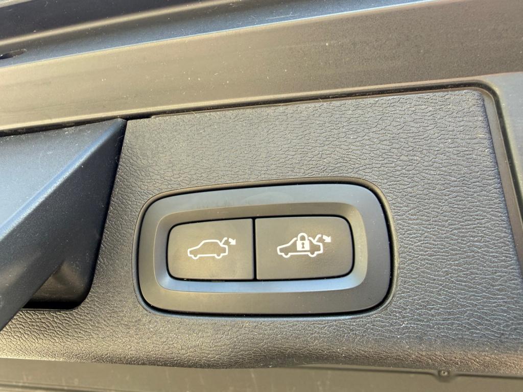 Volvo XC60 2.0 t8 twin engine awd inscription