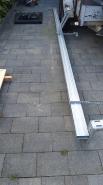 Staal verzinkte balk 120x60x3mm L= 4570mm
