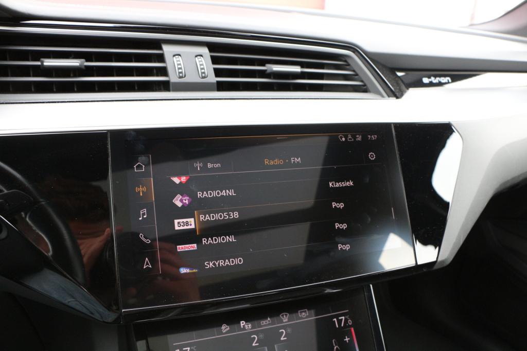 Audi E-tron 55 quattro 95 kwh s-line | pano | acc | memory