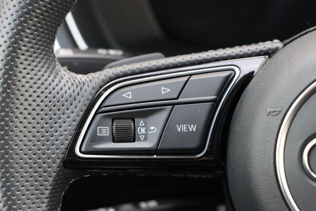 Audi A4 limousine 40 tfsi s edition 204pk s tronic