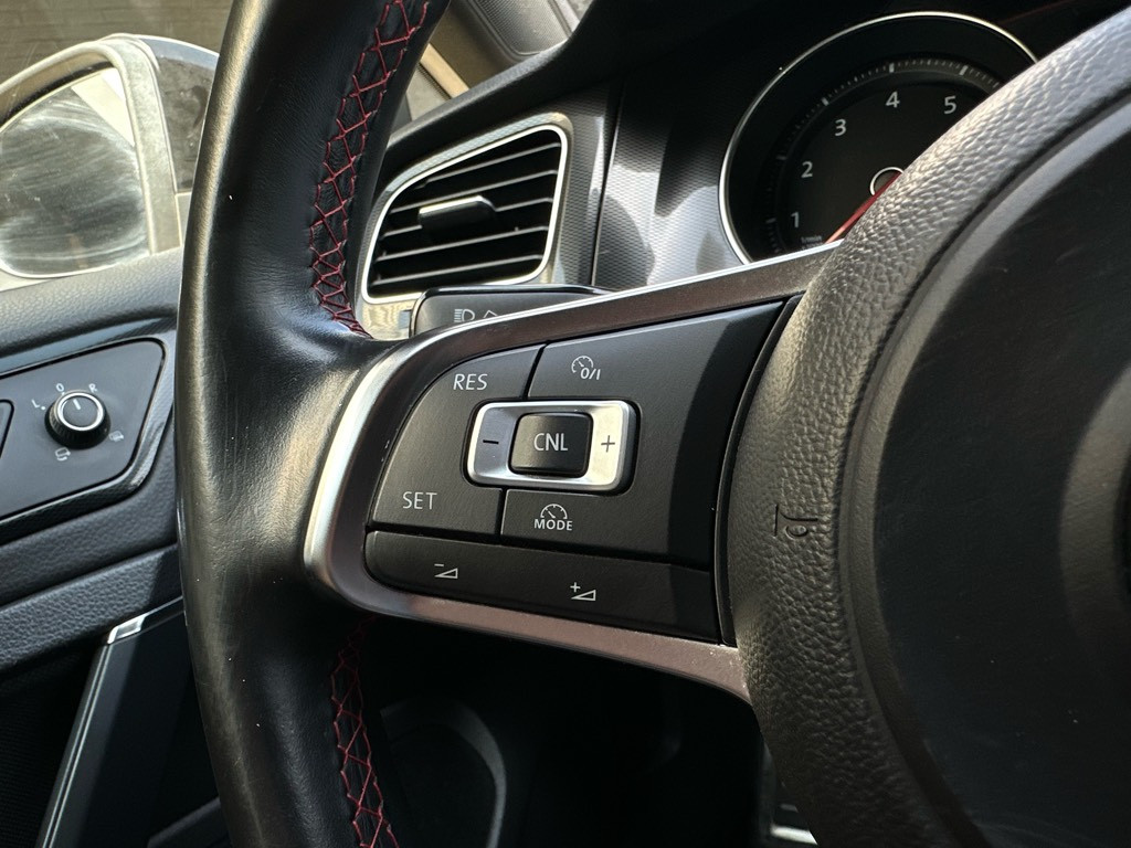 Volkswagen Golf 2.0 tsi gti performance pack