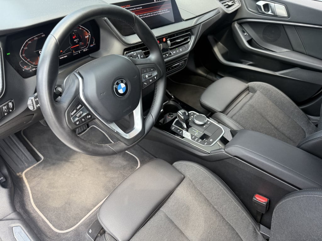 BMW 1 Serie 118i 140pk executive sportline 5-drs