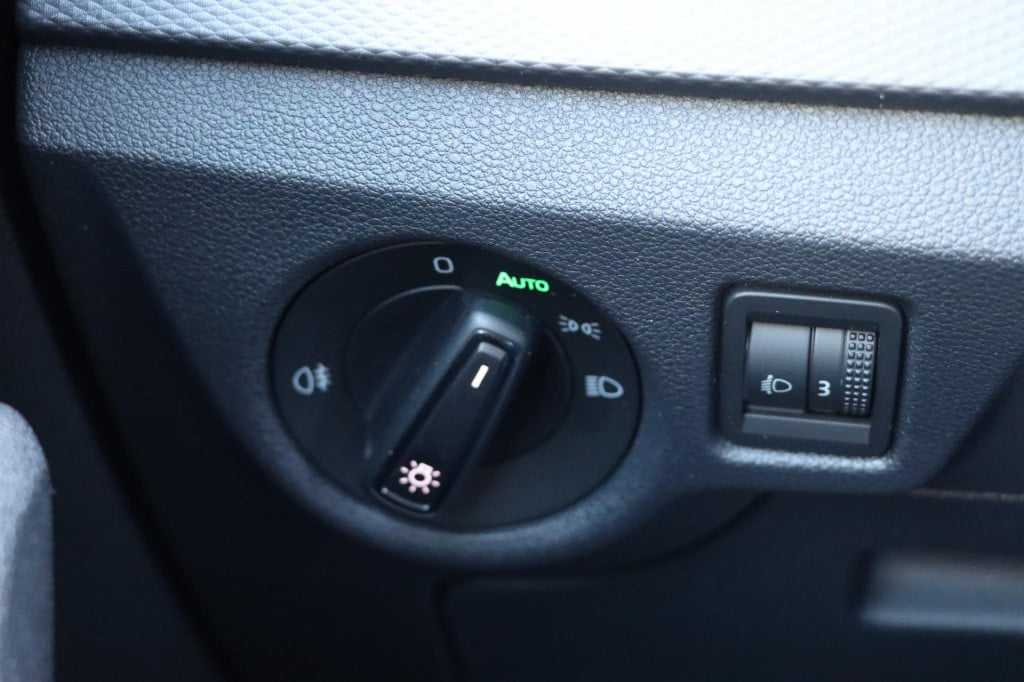 Skoda Kamiq 1.0 tsi ambition 110pk