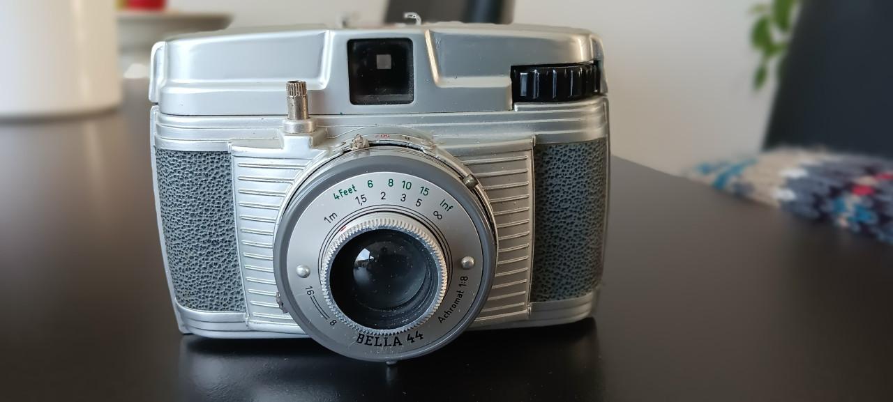 2 oude FOTO TOESTELLEN