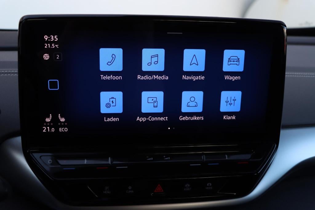 Volkswagen Id.5 pro 77 kwh 174pk | soh 95,7% |