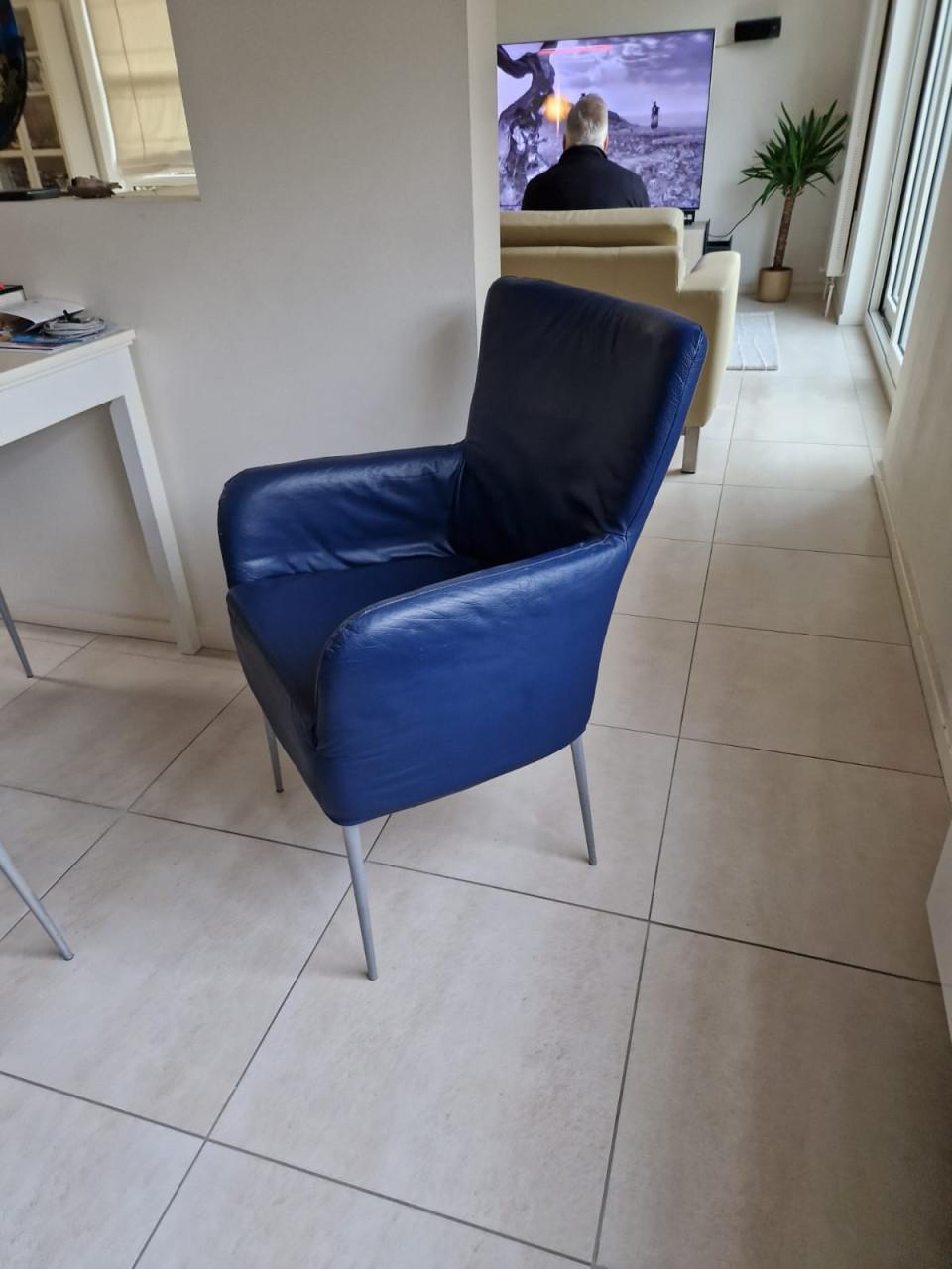 4- stoelen blauw leder