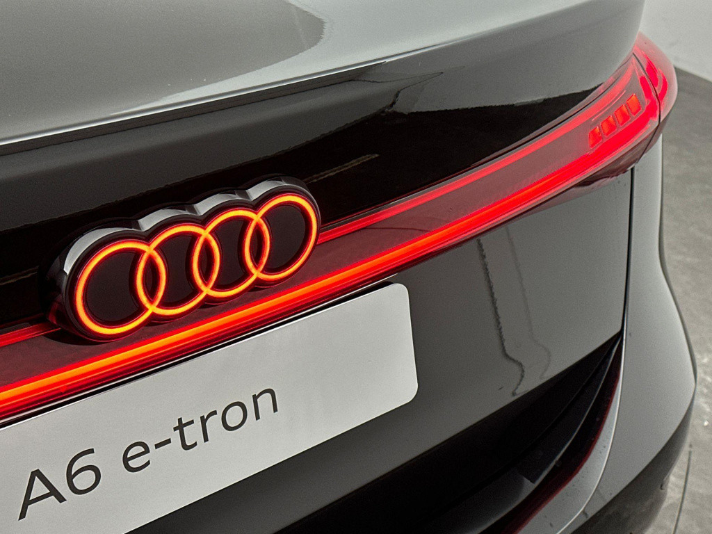Audi A6 Sportback E-tron s edition e-tron 270kw/367pk 100kwh sportback elek