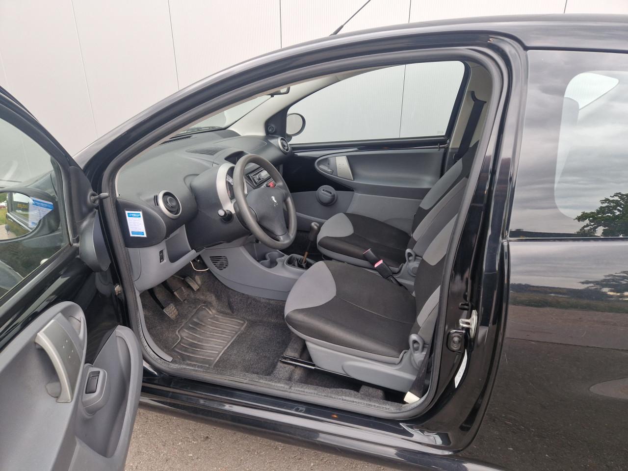 Peugeot 107 1.0-12V Urban Move