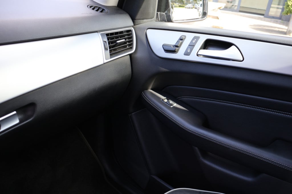 Mercedes-Benz ML-klasse 350 bluetec 4matic l grijs kenteken l 4 x 4 l trekh