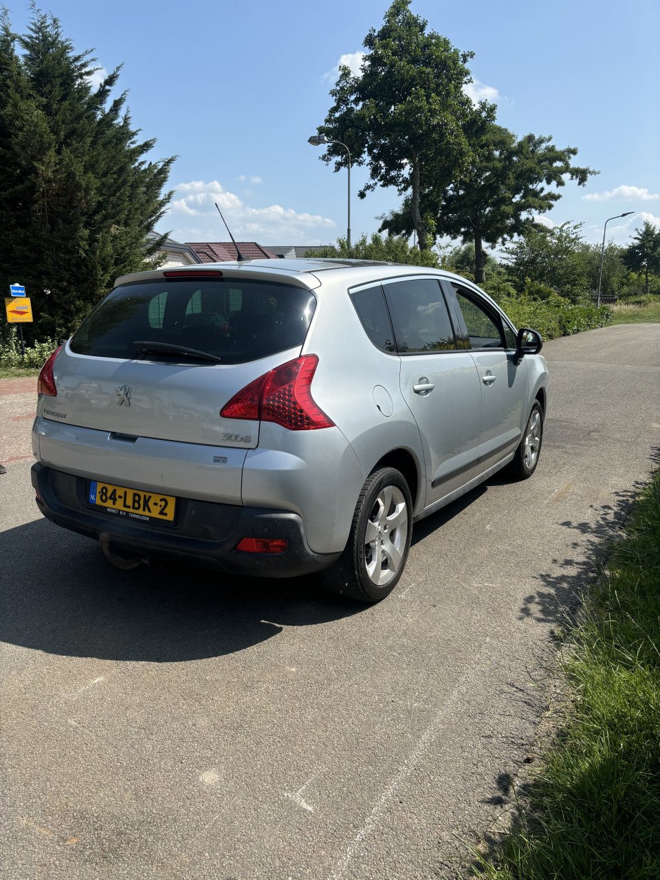 Peugeot 3008 met een voljaar apk!
