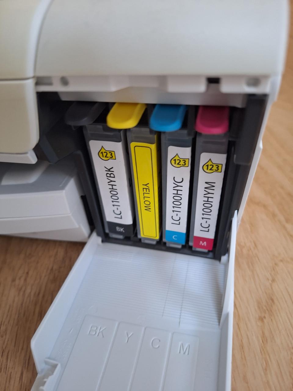 Brother DCP-195C all-in-one printer scanner enz.