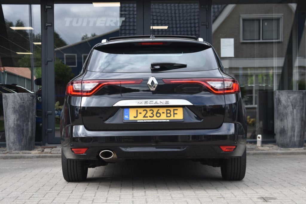 Renault Megane 1.3 tce bose | schuifdak | apple carplay | camera | adaptiev