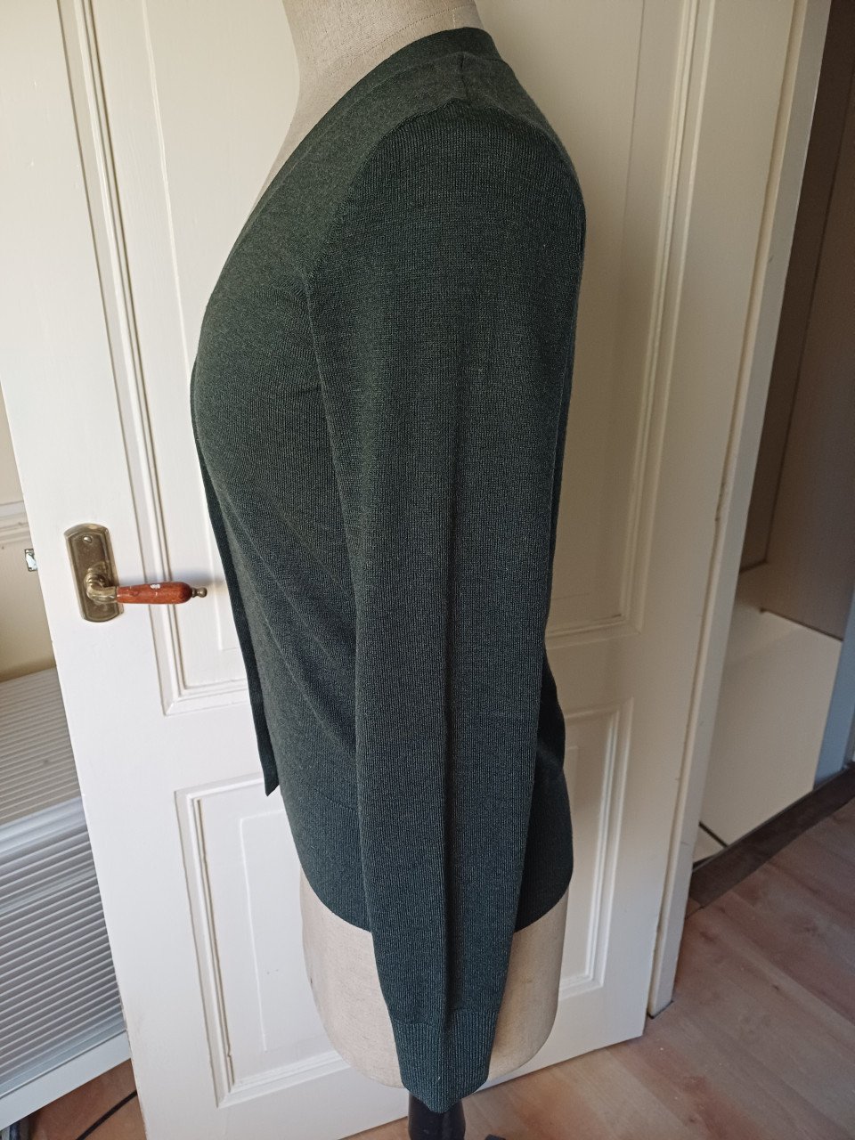 Nieuw donkergroen HEMA vest, soepel vallend maat S