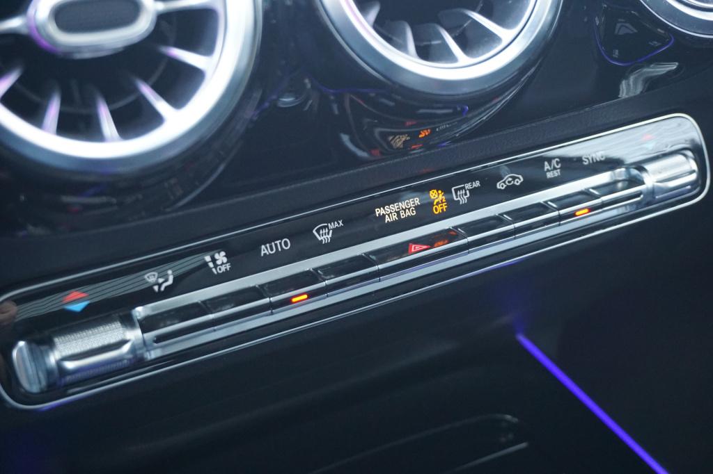 Mercedes-Benz B-Klasse 220 launch edition premium plus climate / navi / pan