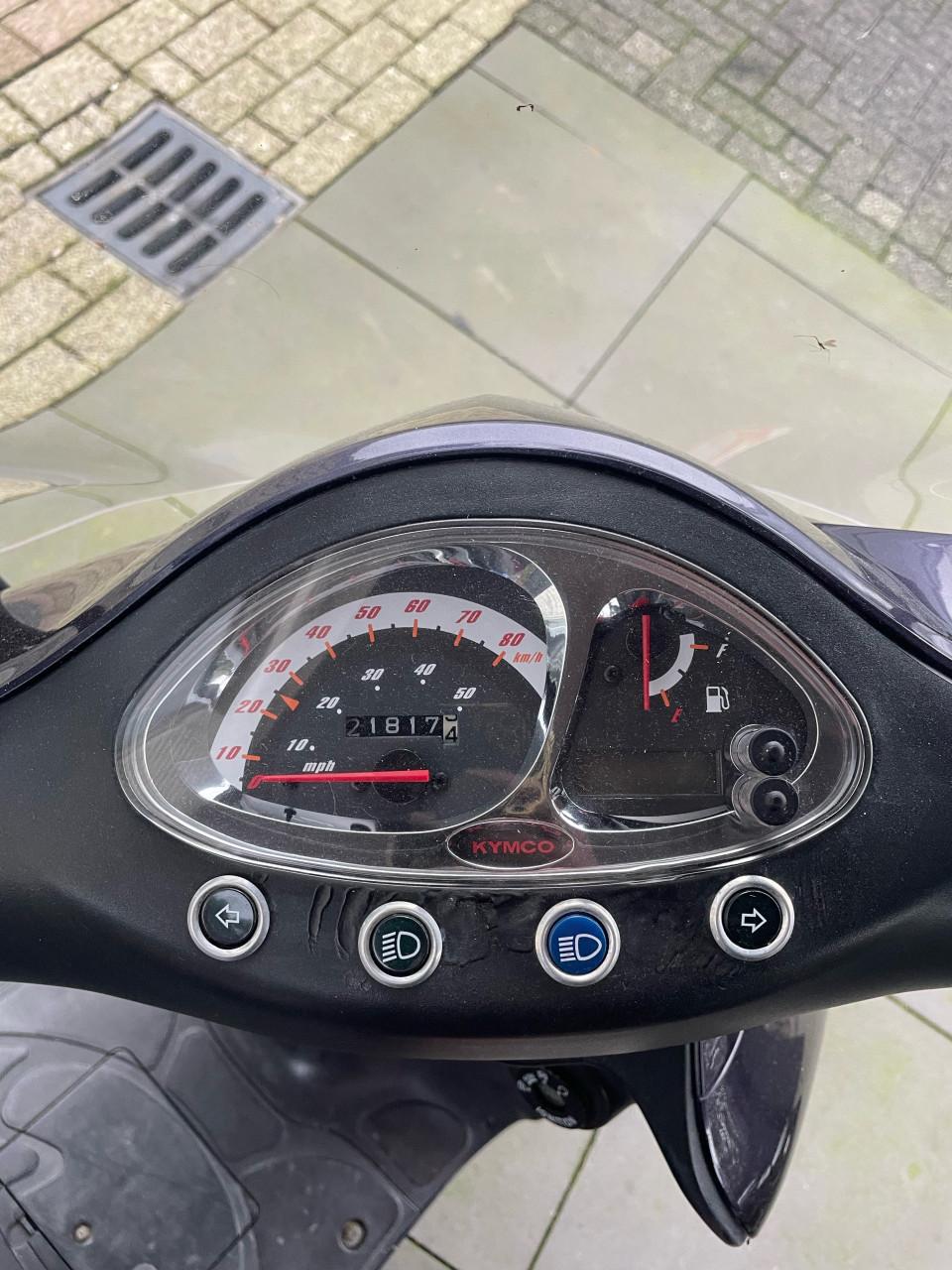 2 scooters te koop kymco vitality en sym fiddle