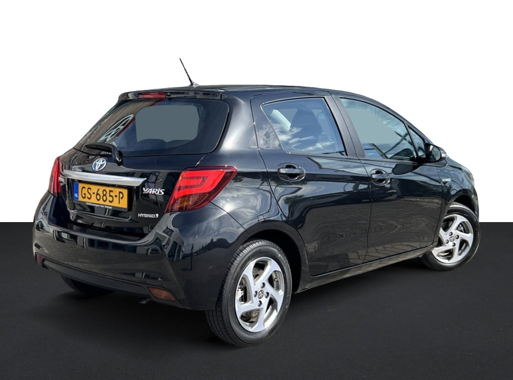Toyota Yaris 1.5 hybrid lease