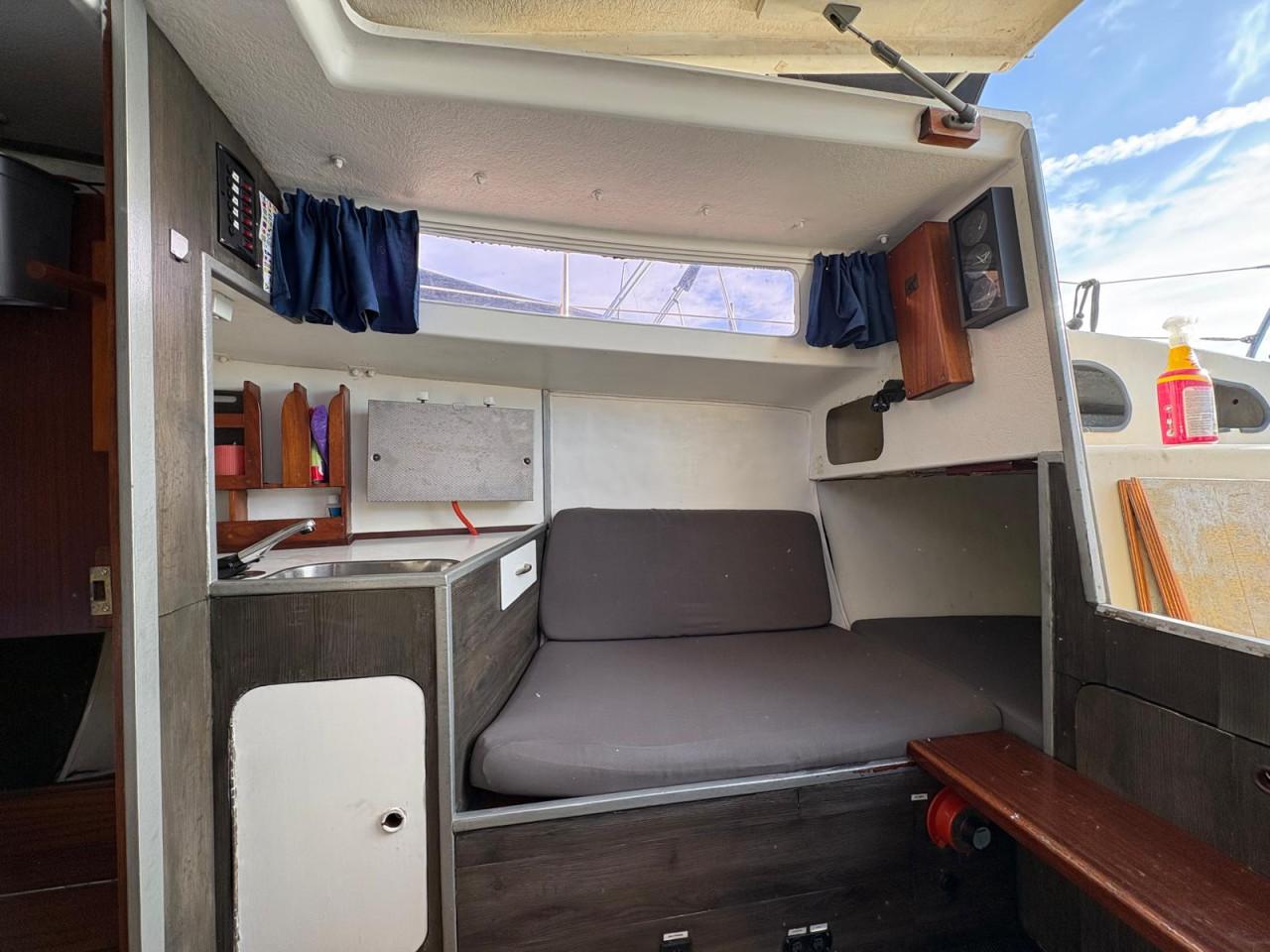 Zeer complete Piewiet 700 zeilboot met wat werk te koop