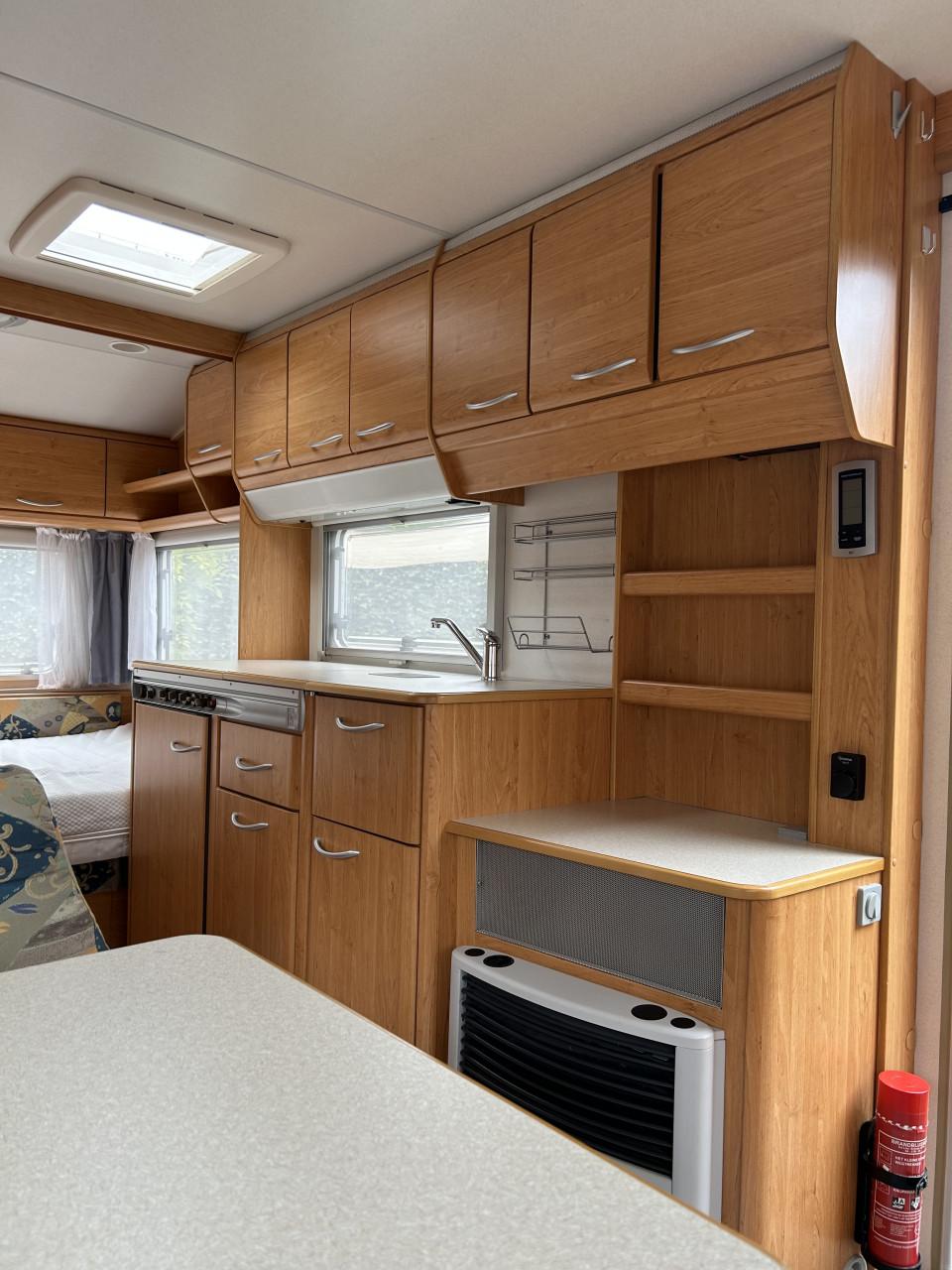 Knaus Blue Line 450 caravan
