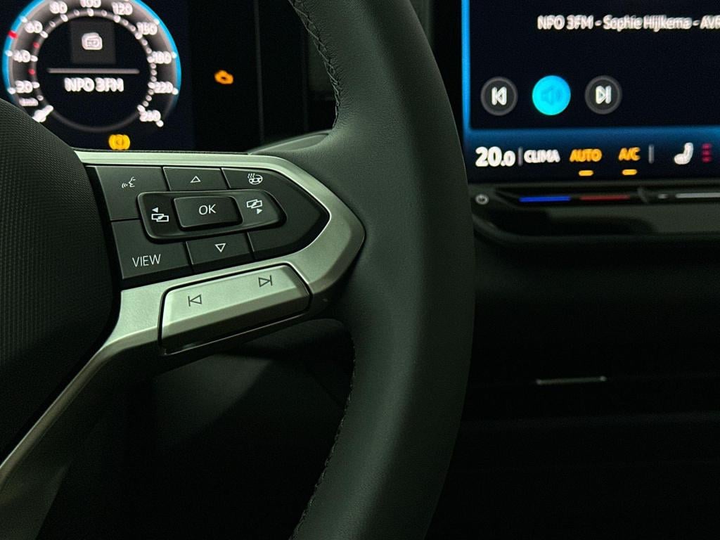 Volkswagen T-roc 1.5 etsi limited edition