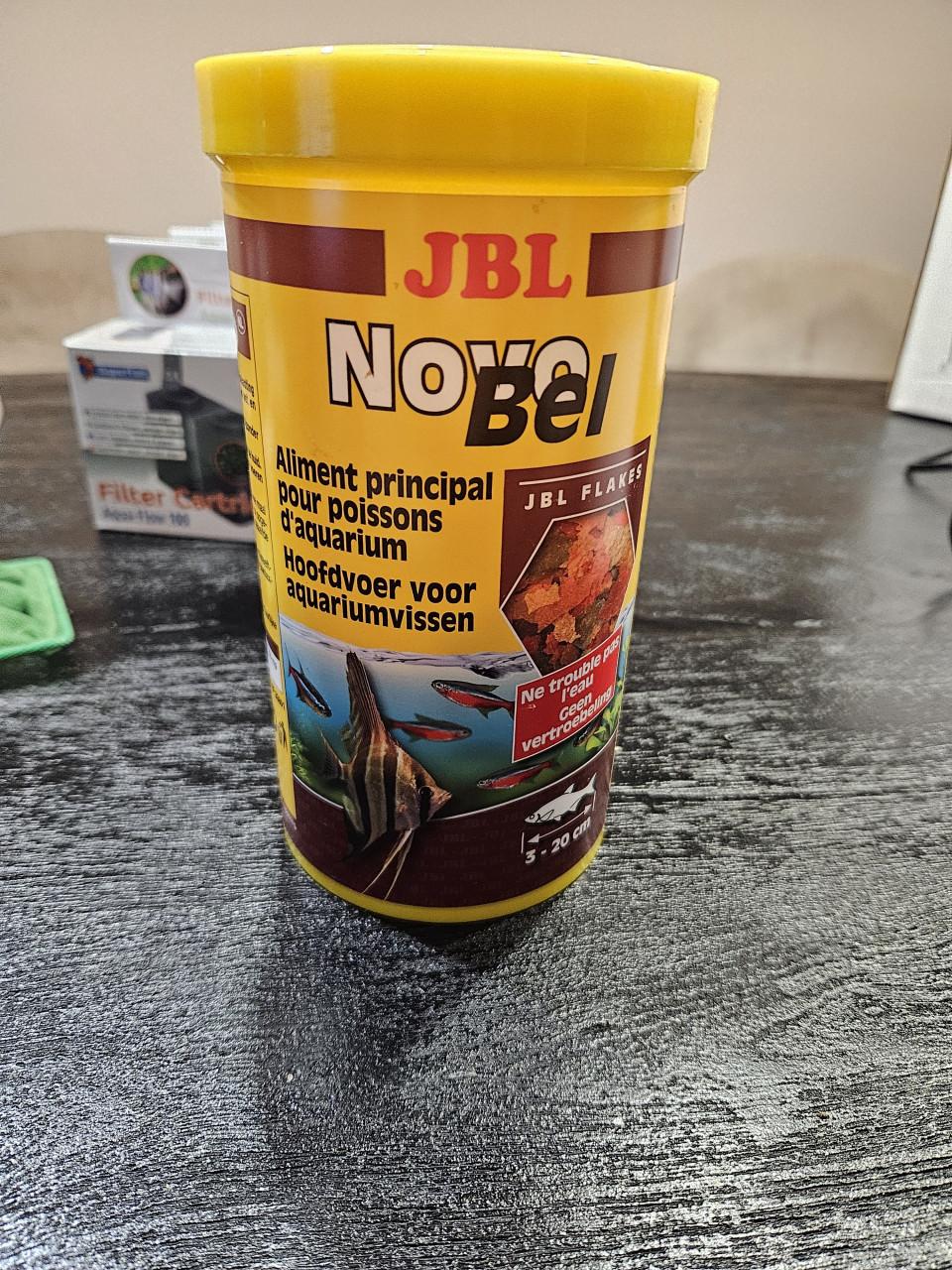 Diverse aquarium accessoires