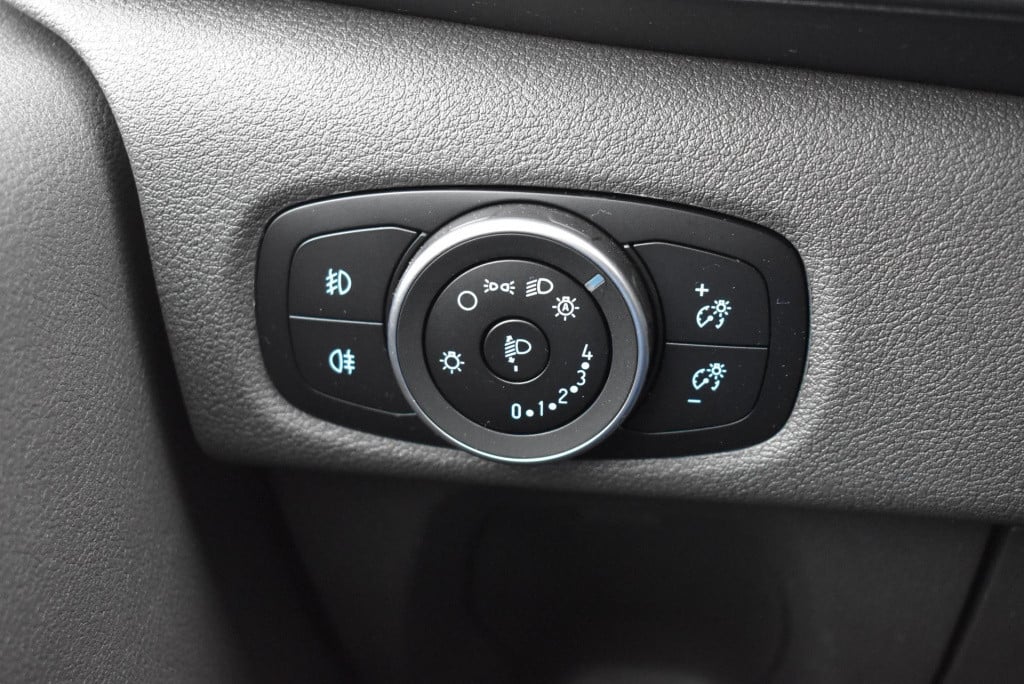 Ford Transit Custom 300 2.0 tdci l1h1 limited dc | trekhaak | cruise contro