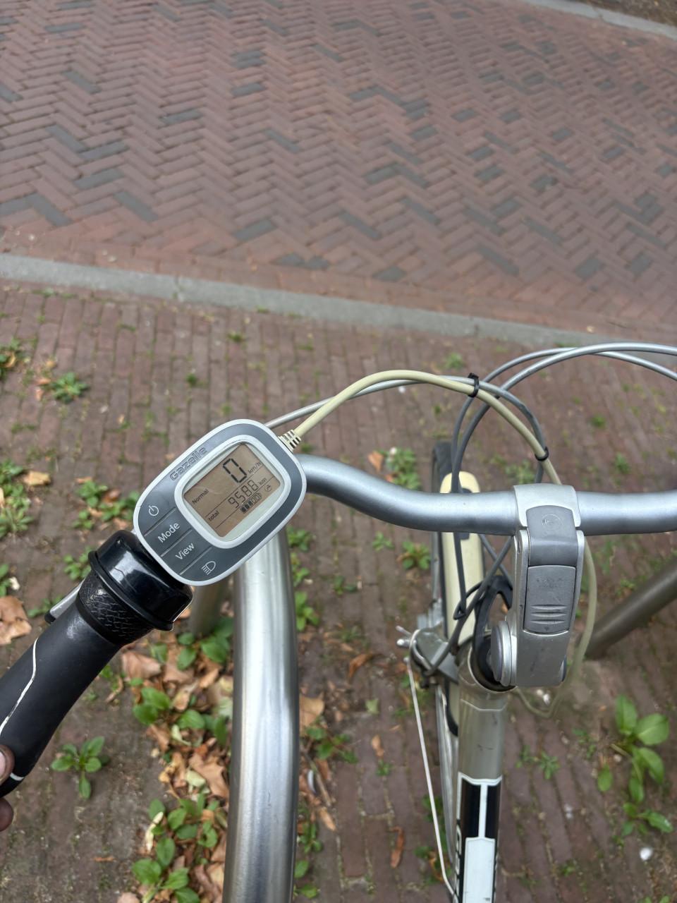 2x gazelle innergy opknap fietsen