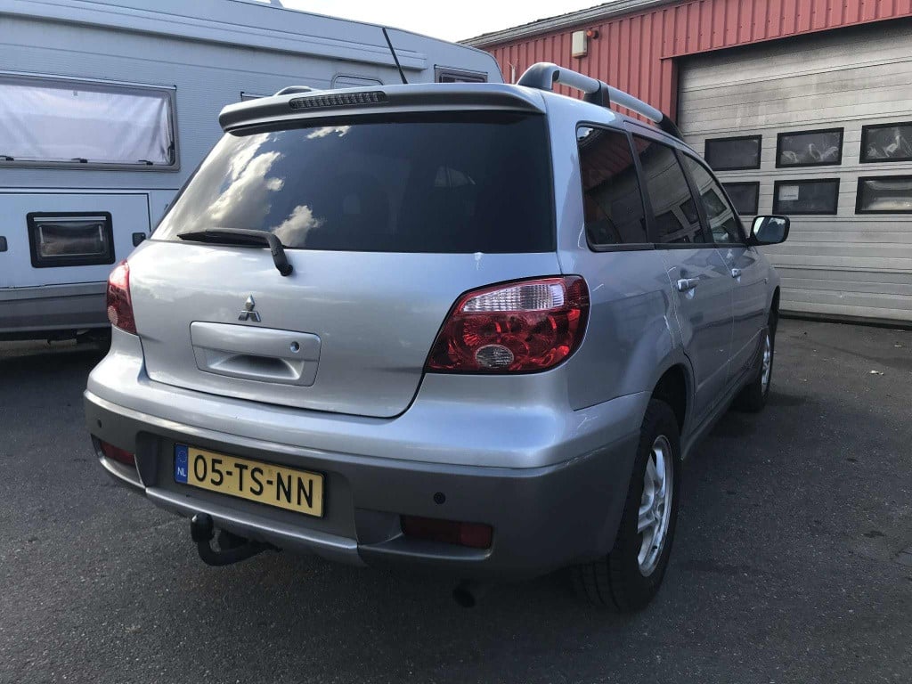 Mitsubishi Outlander 2.0 invite+