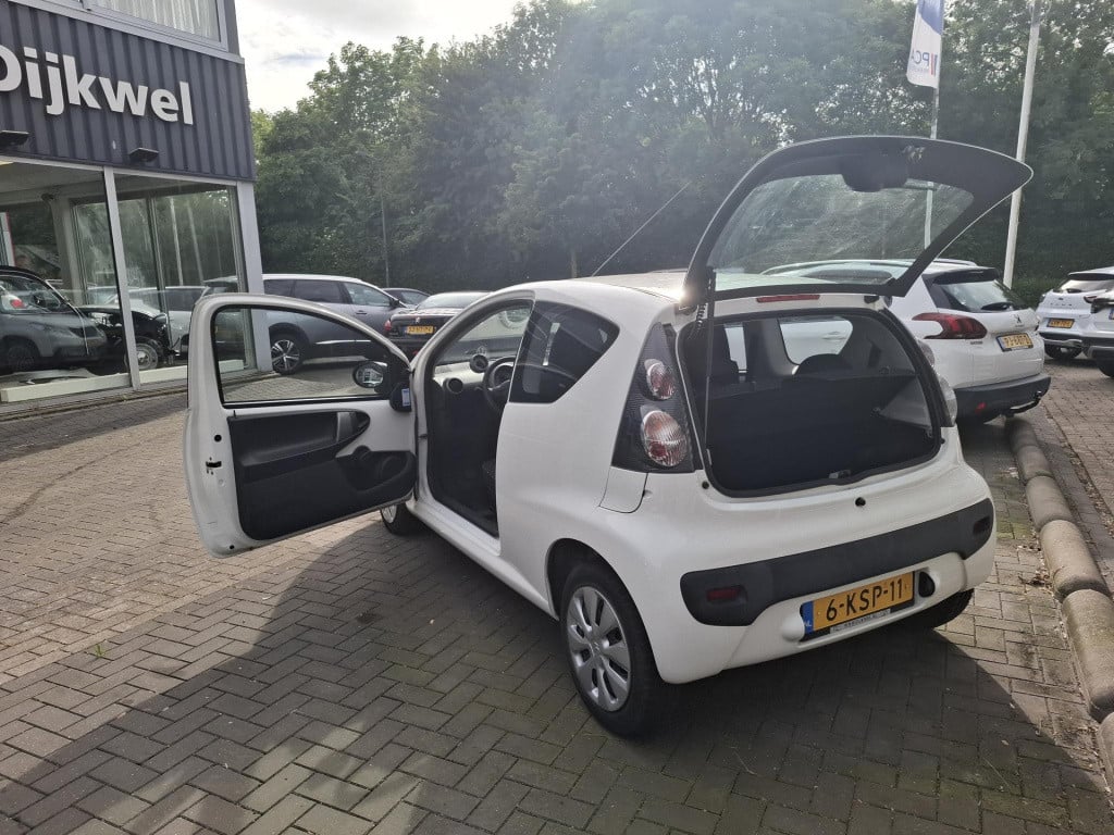 Citroen C1 1.0i 12v collection airco/bluetooth/led