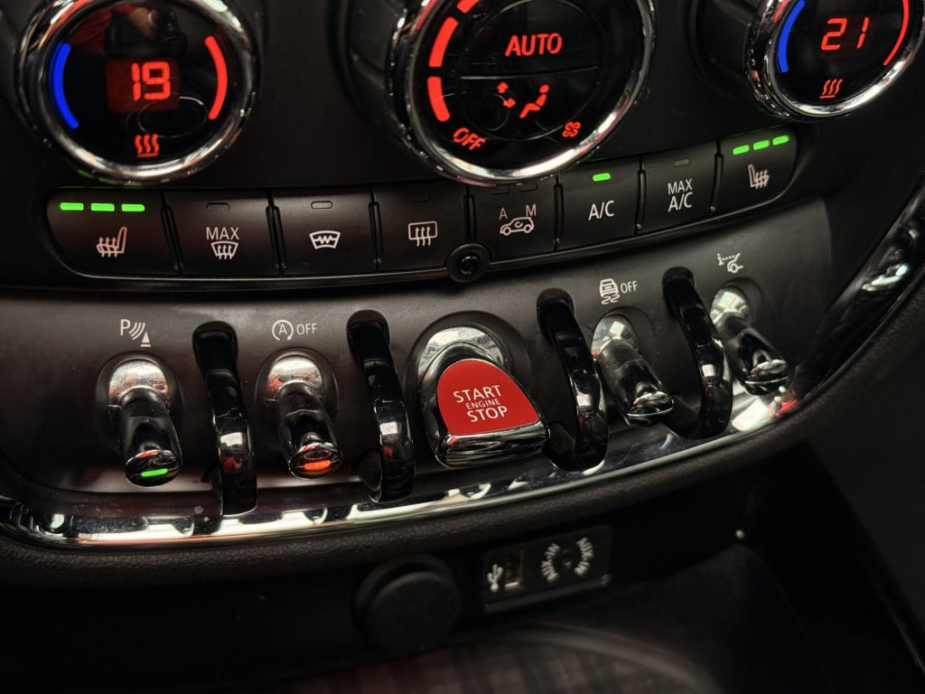 Mini Clubman mini 2.0 cooper s all4 chili serious business | leder | pano |