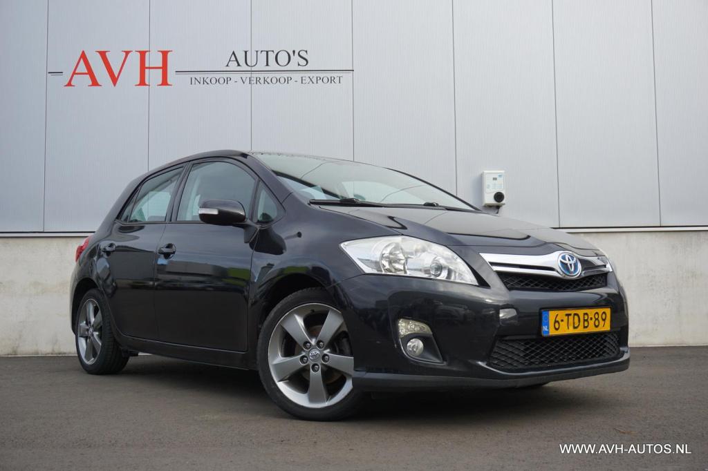 Toyota Auris 1.8 full hybrid dynamic business
