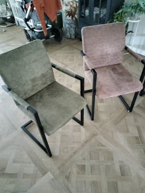Eetkamerstoelen