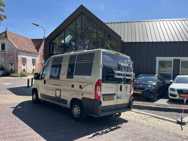 Camper