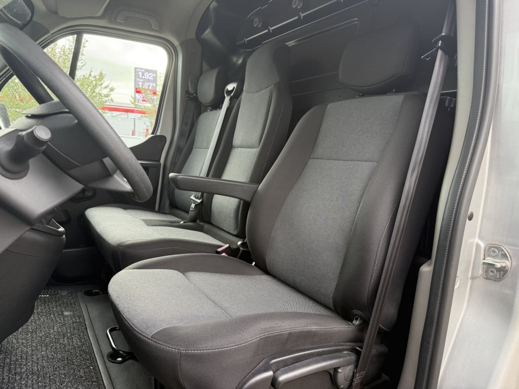 Renault Master t35 2.3 dci l2h2 energy | trekhaak | camera | airco | pdc
