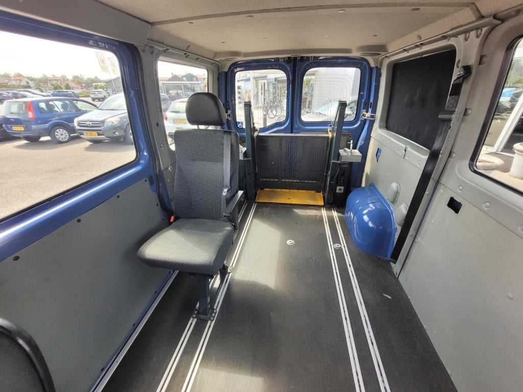 Opel Movano 2.5 cdti l1h1 rolstoelbus rolstoelauto