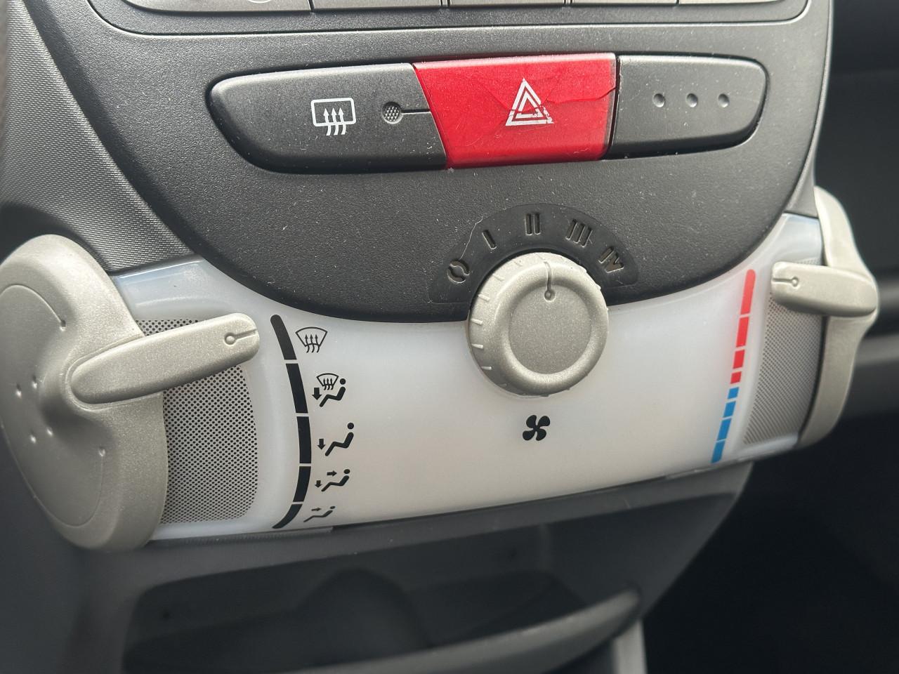 Toyota Aygo, 1.0-12V - NIEUWE APK!