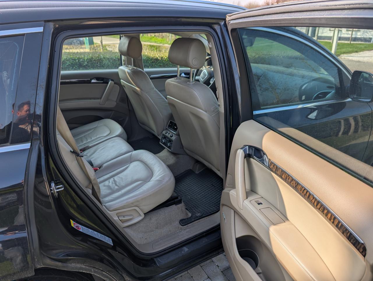Audi Q7 4.2 V8 350pk 5+2 2006 (YOUNGTIMER) TREKHAAK: 3500kg!