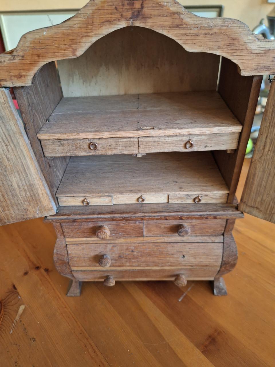 Decoratief mini kastje