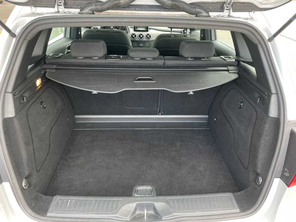 Mercedes-Benz B-Klasse 180 lease edition plus