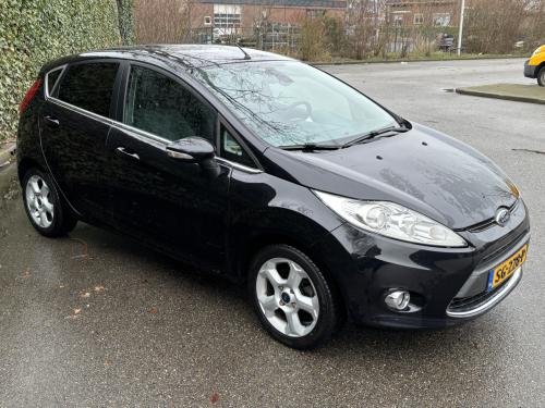 Ford Fiësta 1.25 60KW 5DR 2010 Zwart