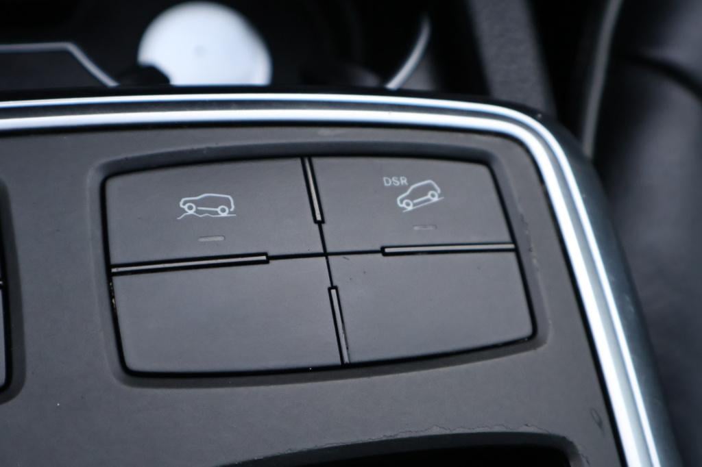 Mercedes-Benz ML-klasse 350 bluetec sport editon l schuif- kanteldak l keyl