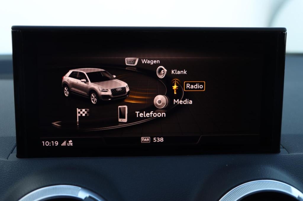 Audi Q2 35 tfsi advanced edition 150pk | camera | stoelverwarming | navi