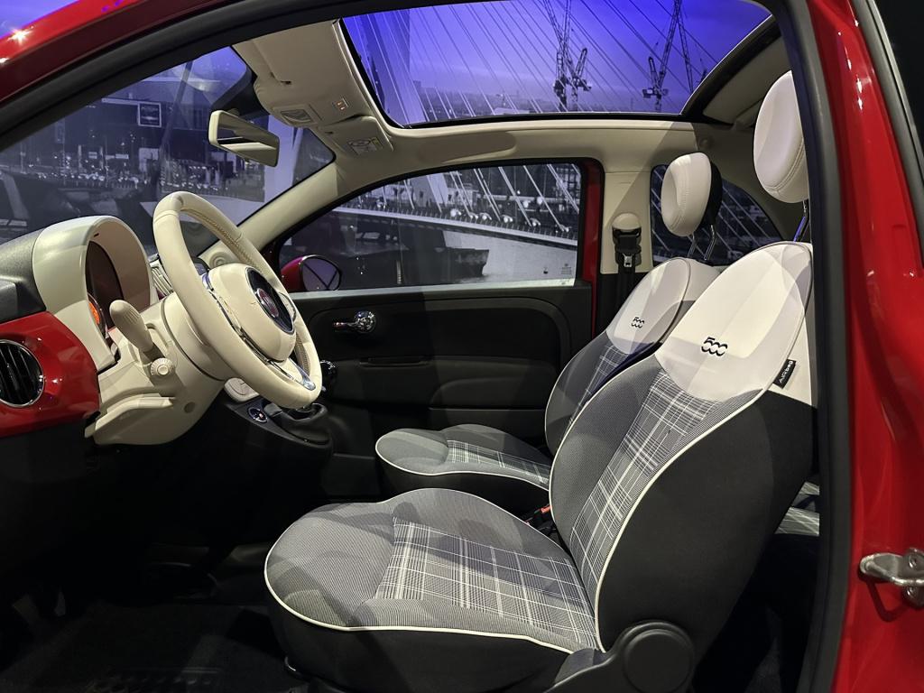 Fiat 500 1.0 hybrid launch edition *carplay*clima*