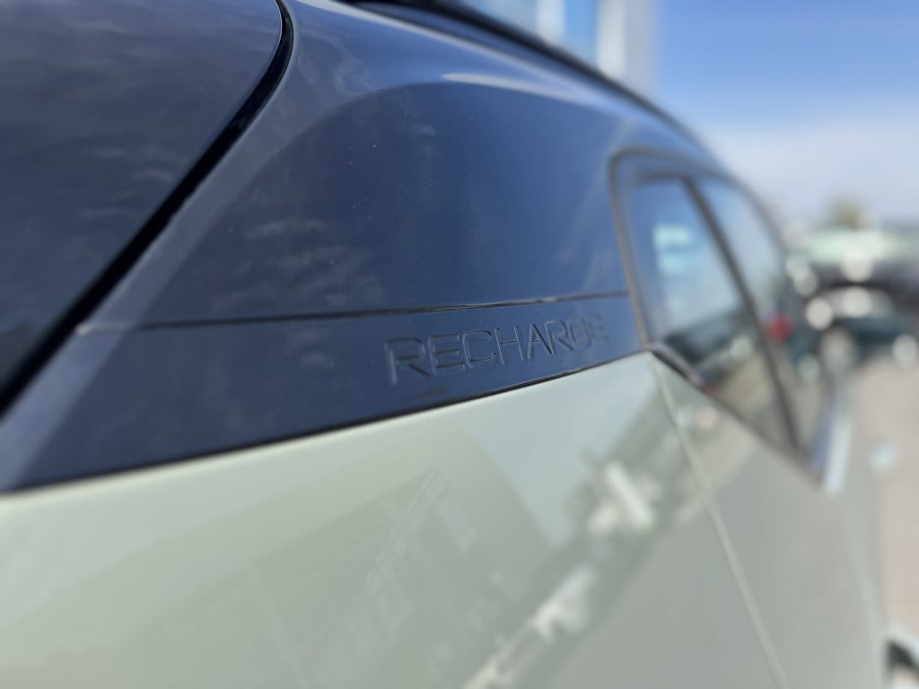 Volvo XC40 extended plus 252pk 82 kwh| trekhaak| adap.criuise| stoel.verw|