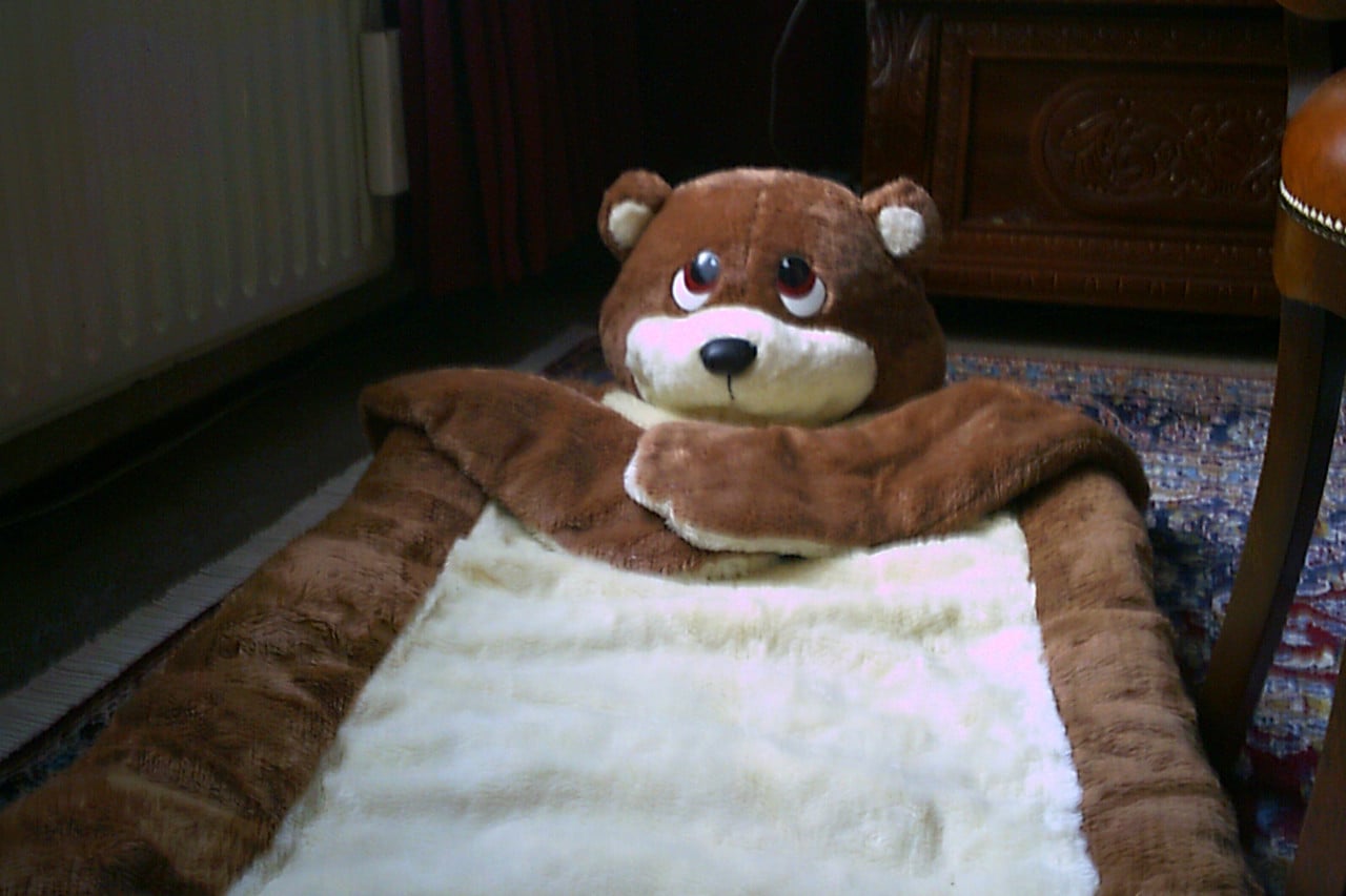 REUZE knuffel, speel-en slaapzak ineen ... gigantisch leuk !