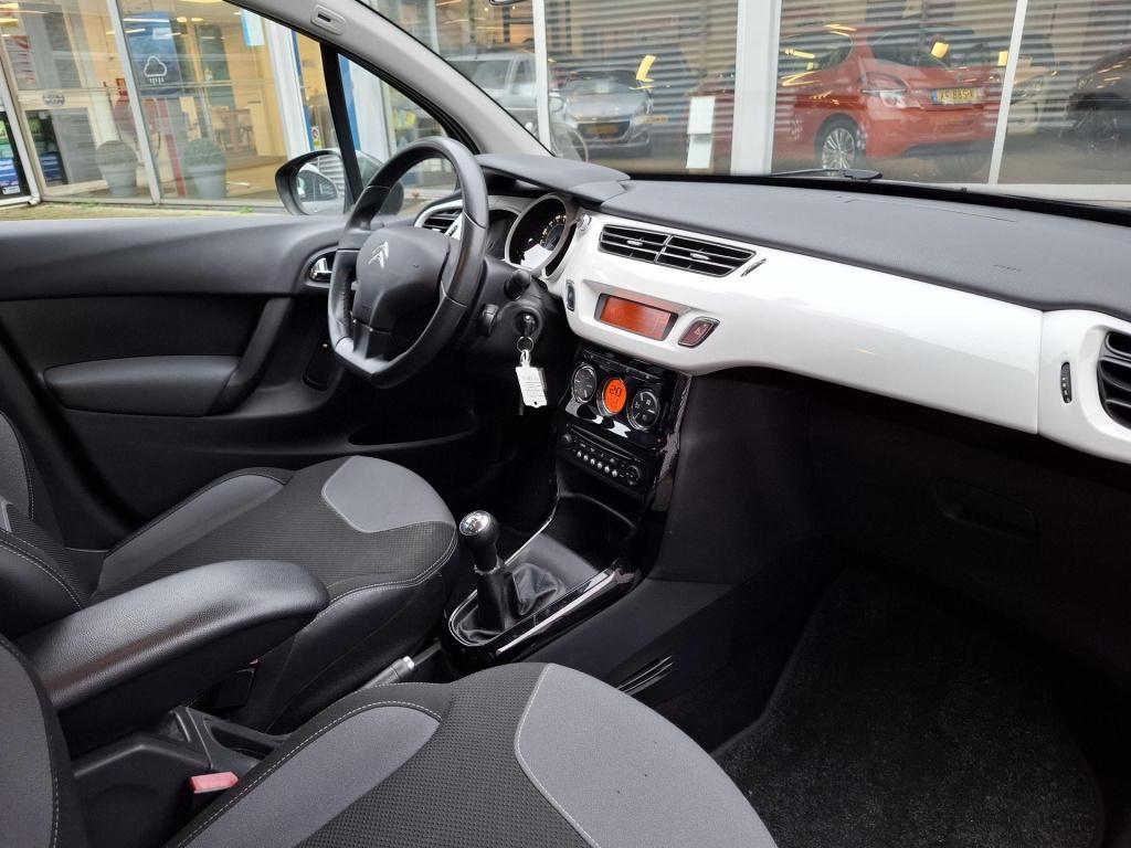 Citroen C3 1.4i selection clima/lmv/trekhaak lage km.stand!