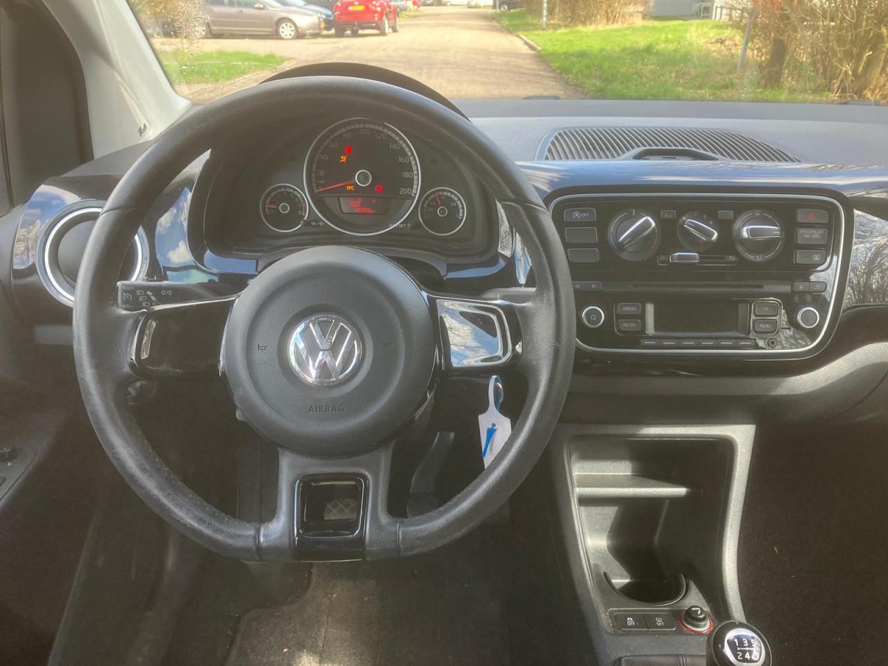 Volkswagen Up! 1.0 High Up!