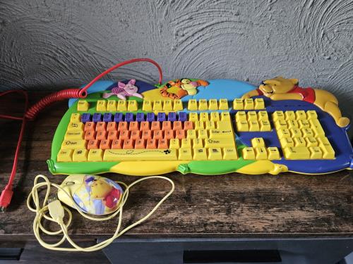 Vintage Microsoft Disney Winnie de Poeh Toetsenbord en Muis