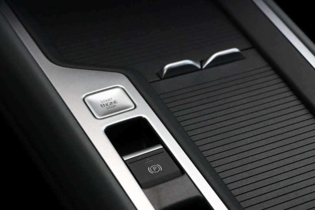 Volkswagen Passat variant 1.5 etsi business dsg 150pk