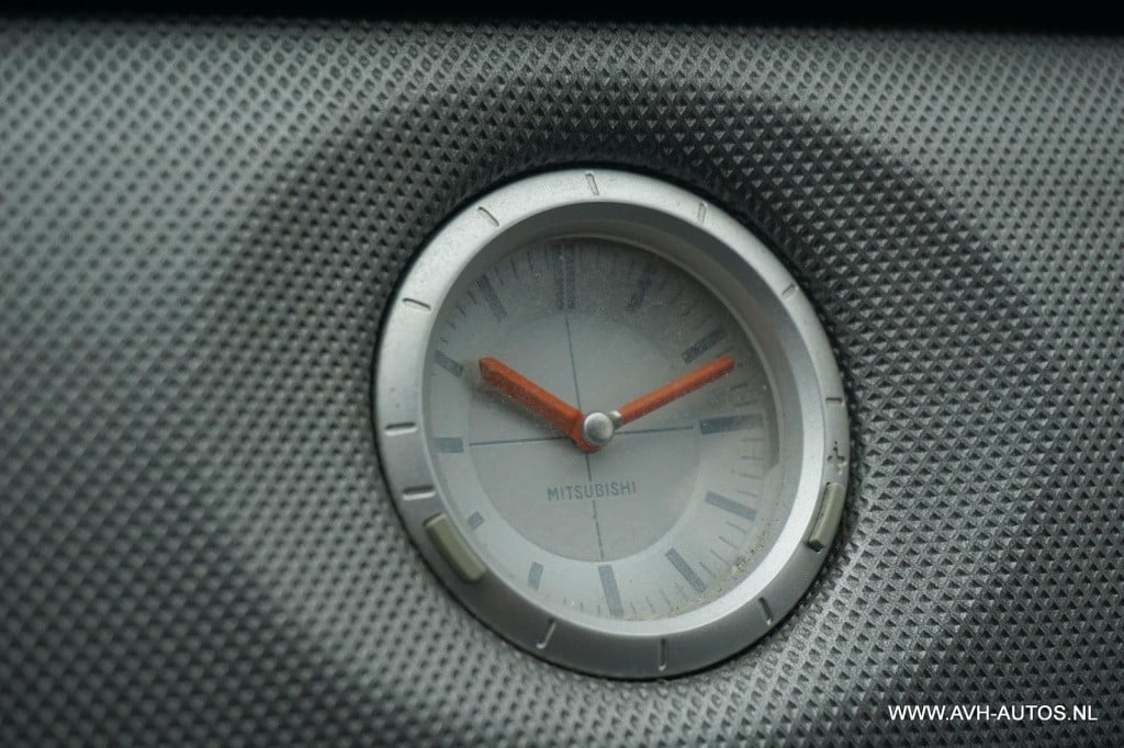 Mitsubishi Outlander 2.0 invite+